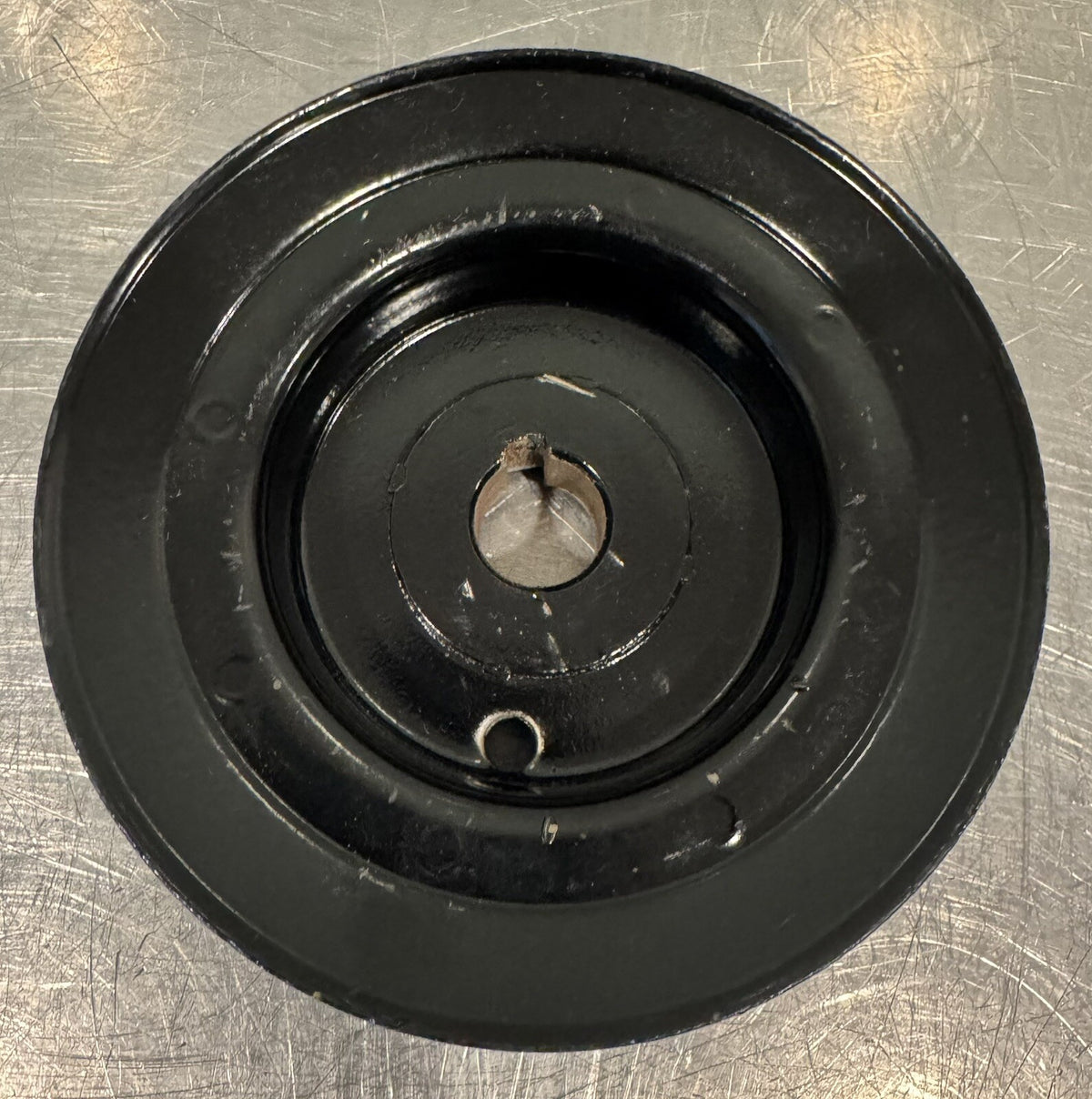 Cub Cadet IH-489395 Center Pulley 489395 NEW! FREE SHIPPING!