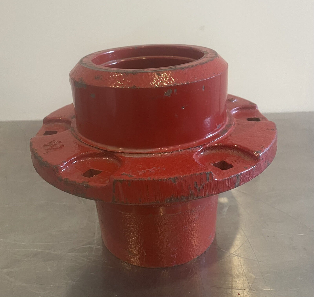 CNH 86510011 Hub Assy Red Case New Holland NEW! FREE SHIPPING!