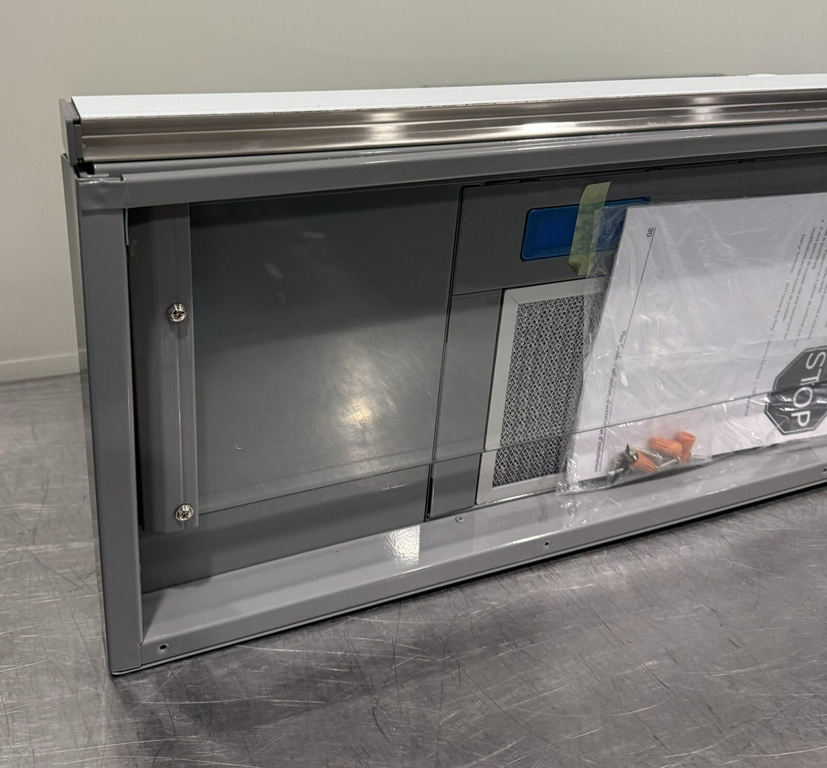 Zline ZPI-E36BG Range Good Convertible Under Cabinet Stainless Pisa 500 CFM NEW!
