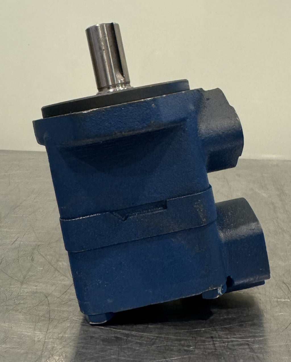 V101S3S1C20R Hydraulic Vane Pump Keyed Shaft NEW! FREE SHIPPING!