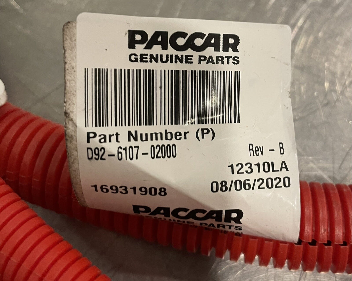 Paccar D92-6107-020000 Power Feed Harness W/ Fuse ASSY P27-6087-150150 NEW!