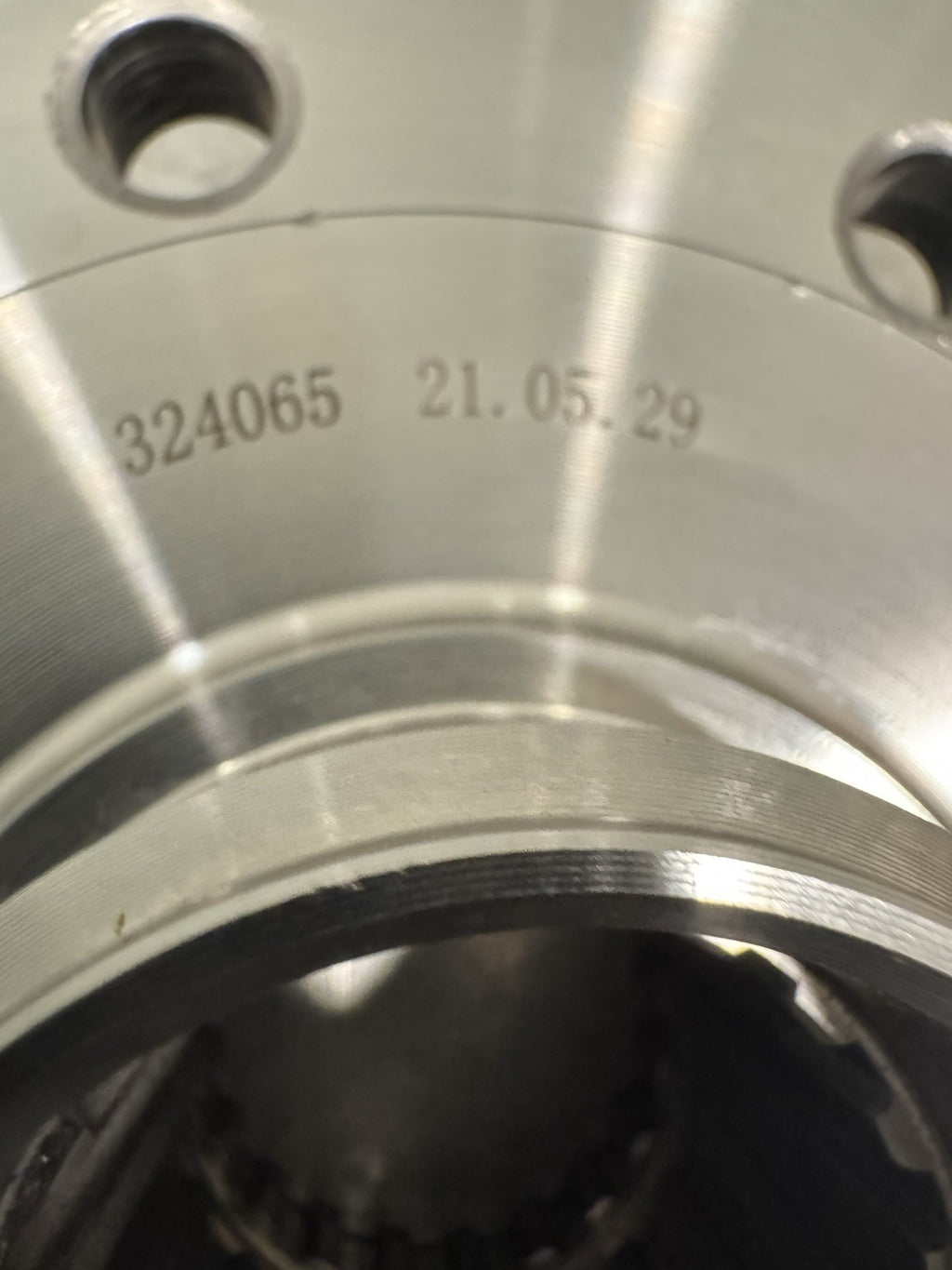 324065 Hub ASSY 21.05.29 8-Bolt 20 Spline NEW! FREE SHIPPING!