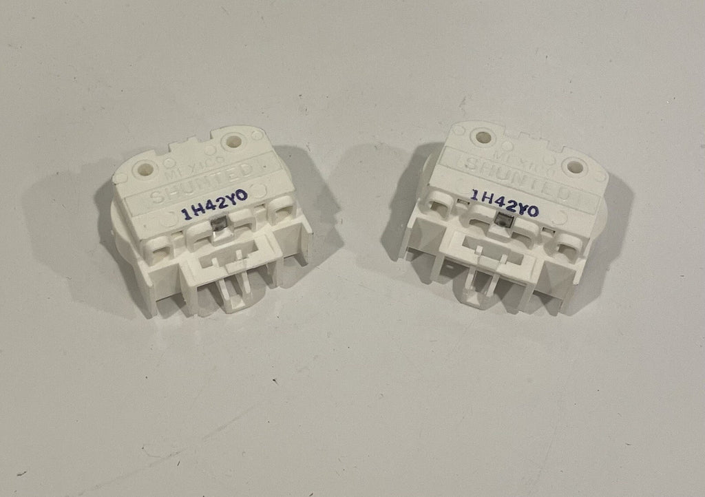 Leviton Shunted 1H42Y0 Socket Lampholder PACK OF 2 NEW! FREE SHIPPING!