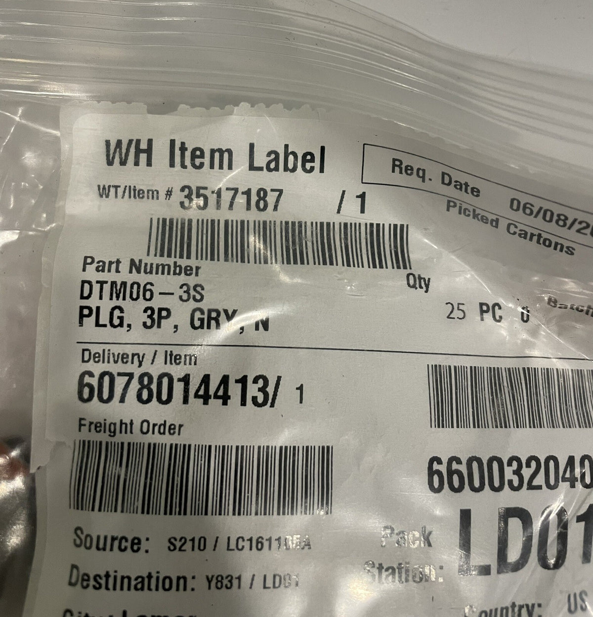 DTM06-3S Connector Plug Housing Gray NEW! FREE SHIPPING!