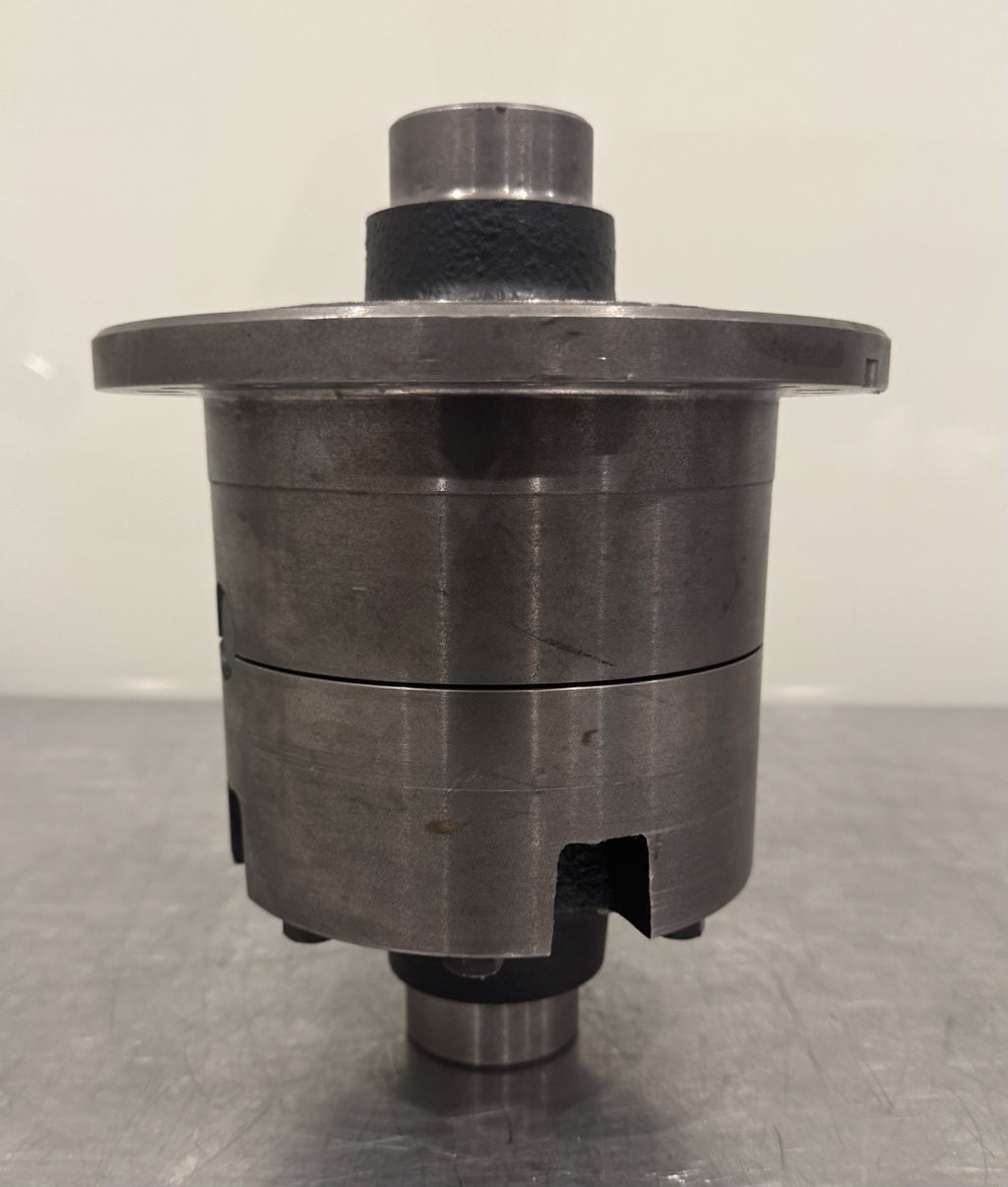 Differential 18 Bolt 33 Spline 448/42301 D-126 NEW! FREE SHIPPING!