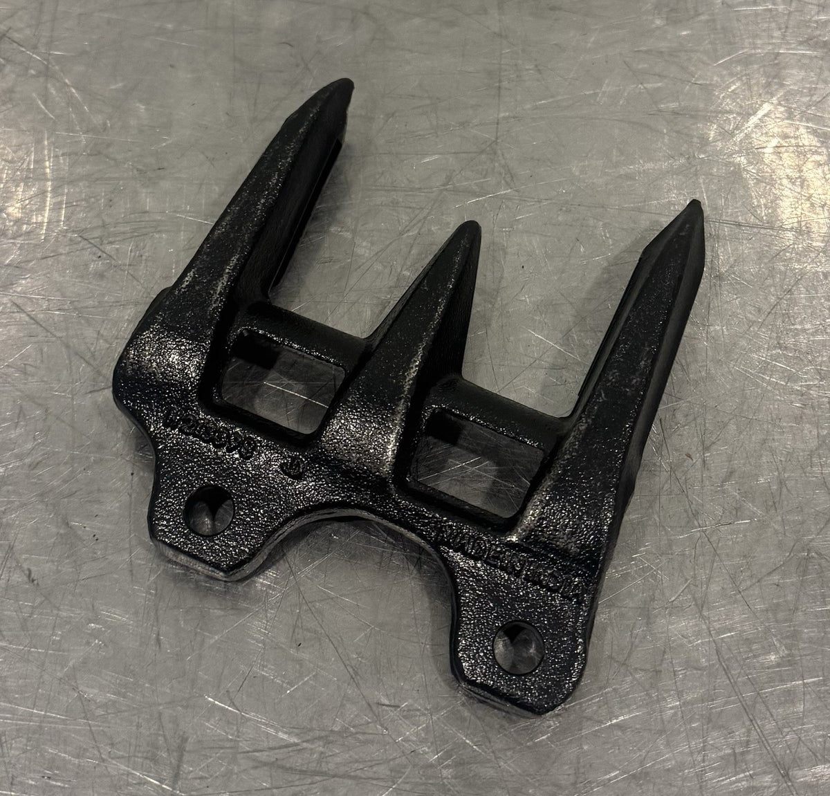 John Deere H213398 Knife Guards Blunt Points NEW! FREE SHIPPING!