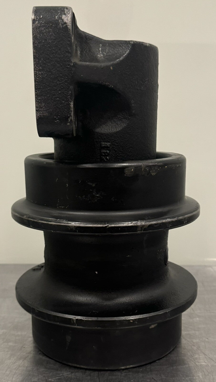 John Deere 9099140 Top Carrier Roller Genuine NEW! FREE SHIPPING!