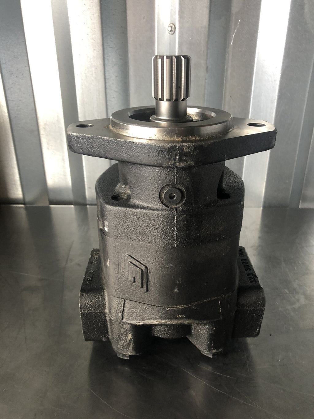 0331339692 John Deere Parker Hydraulic Motor 3239210059 NEW! FREE SHIPPING!