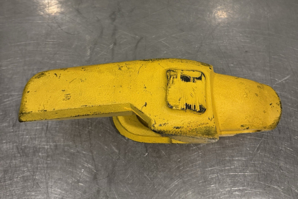 Komatsu K617525L Bucket Corner Adapter NEW! FREE SHIPPING!