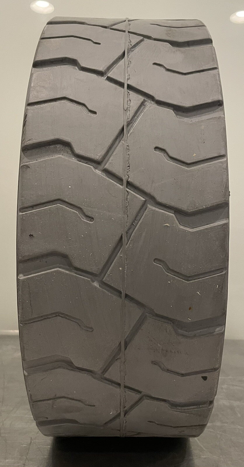 Total Source 15X5 Tire Grey Mould On Wheel Forklift Scissor Lift NEW! SHIPS FREE