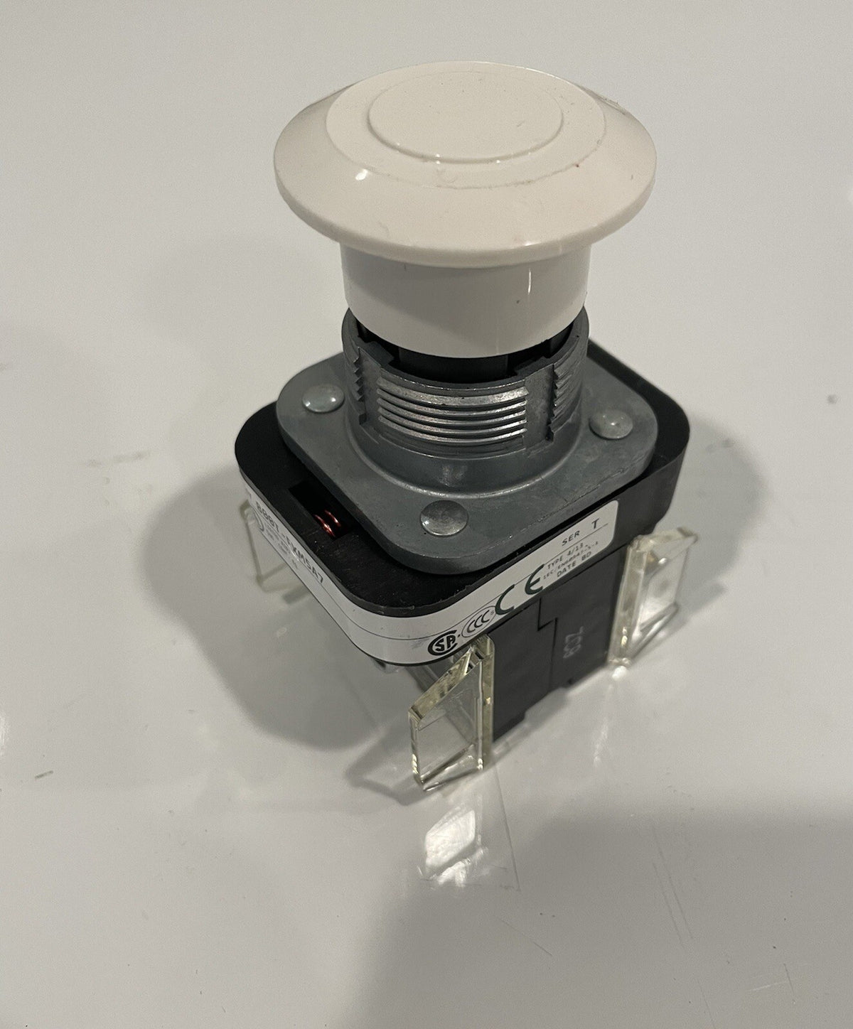 Allen Bradley 800T-FXM5A7 Push Pull Switch NEW! FREE SHIPPING!
