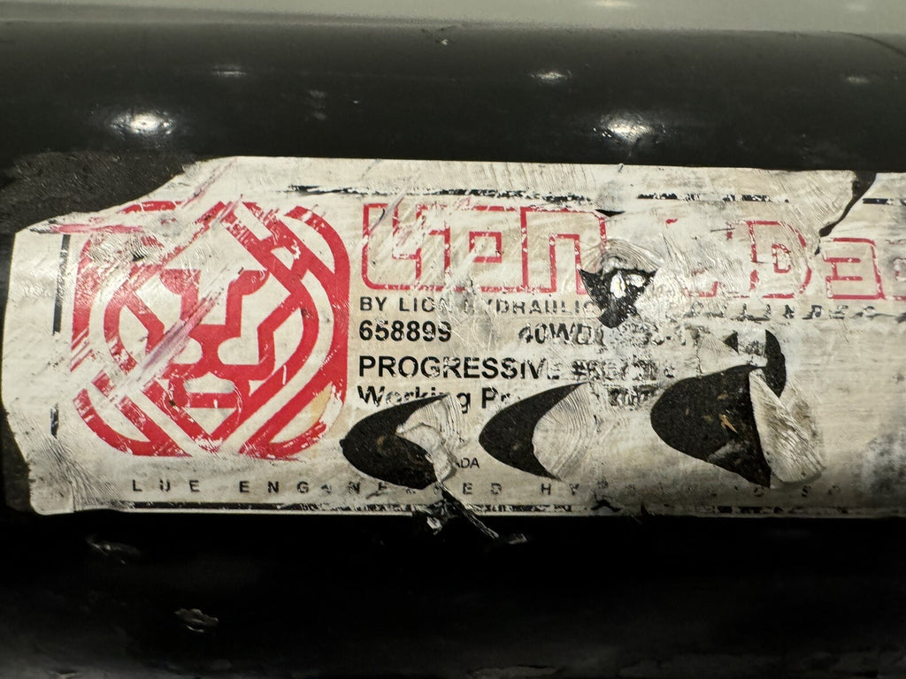 Lion 40WD Hydraulic Cylinder 658899 NEW! FREE SHIPPING!