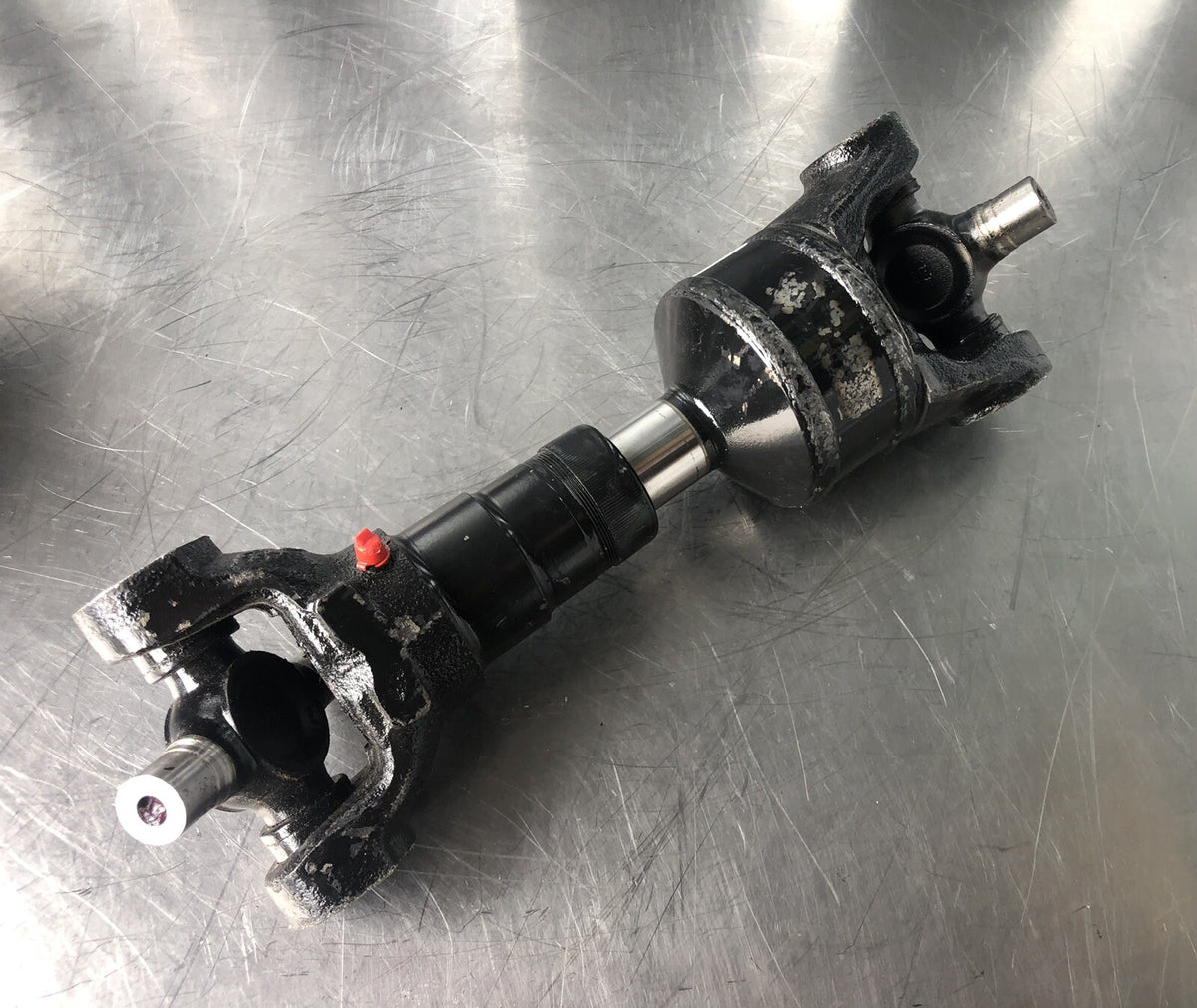 John Deere AT208403 Shaft ASM Spicer NEW! FREE SHIPPING!