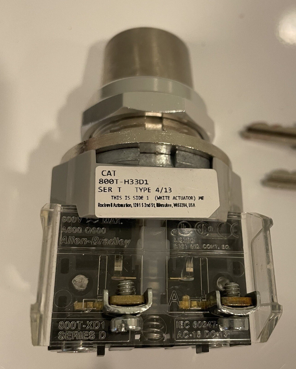 Allen Bradley 800T-833D1 Selector Switch NEW! FREE SHIPPING!