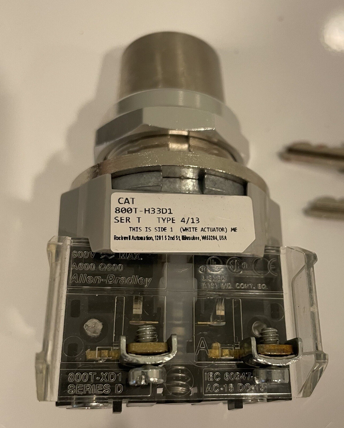 Allen Bradley 800T-833D1 Selector Switch NEW! FREE SHIPPING!