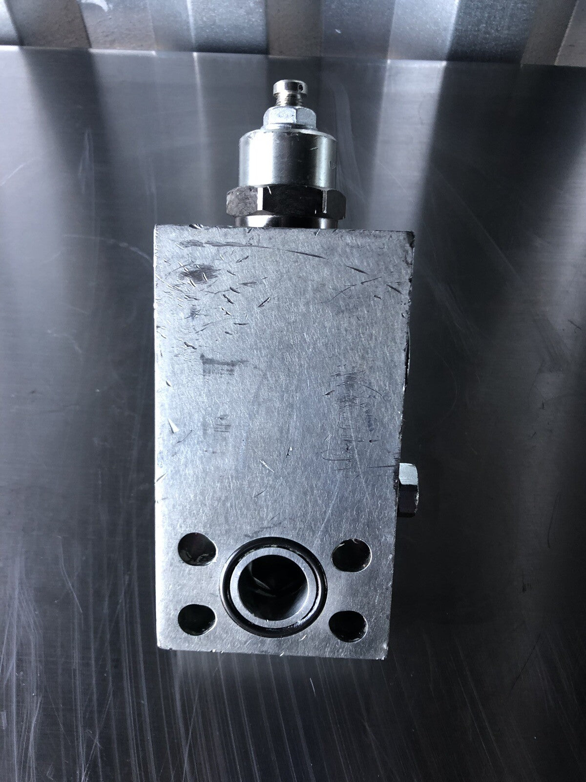 Eaton Vickers 1CEBL356F1635P Hydraulic Valve Block NEW!!! FREE SHIPPING!!!