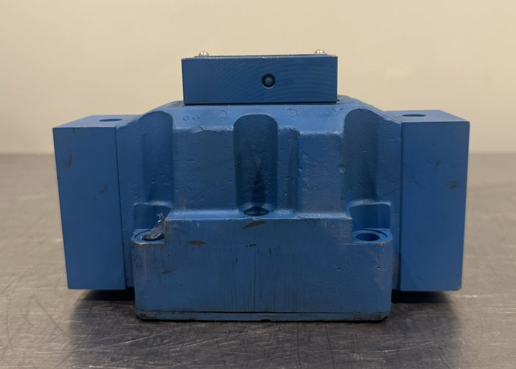 Vickers DG3V-7-0C-20 Pilot Operated Directional Valve NEW! FREE SHIPPING!