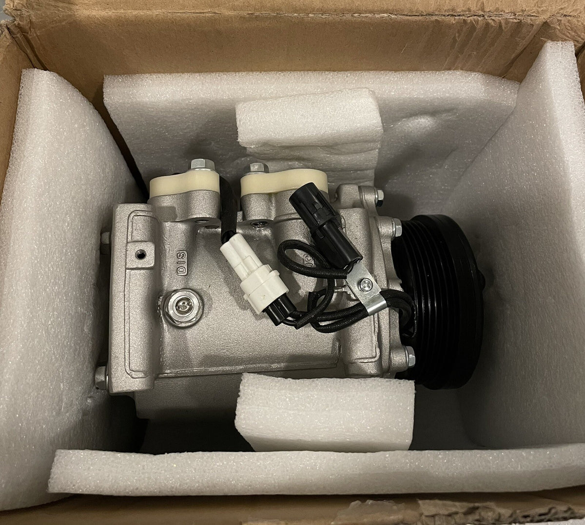 295-CQ017 AC Compressor NEW IN BOX! FREE SHIPPING!