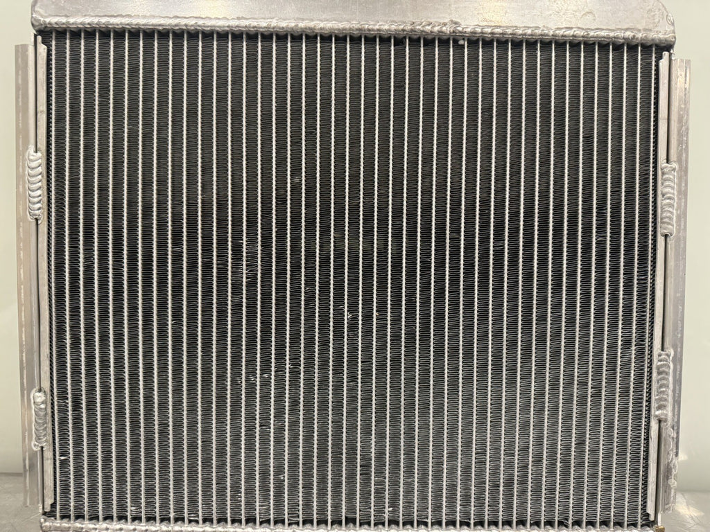 BWR320I Radiator Aluminum NEW IN BOX! FREE SHIPPING!