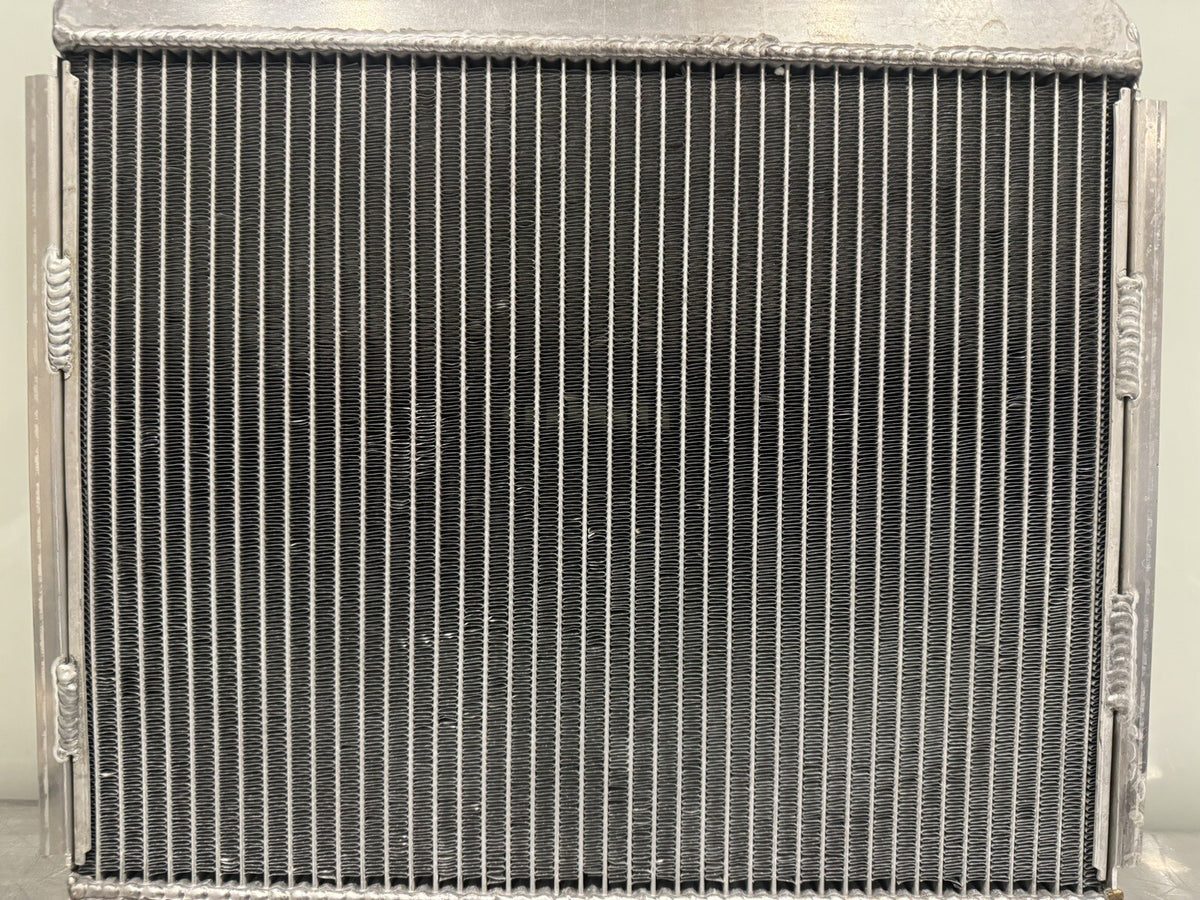 BWR320I Radiator Aluminum NEW IN BOX! FREE SHIPPING!