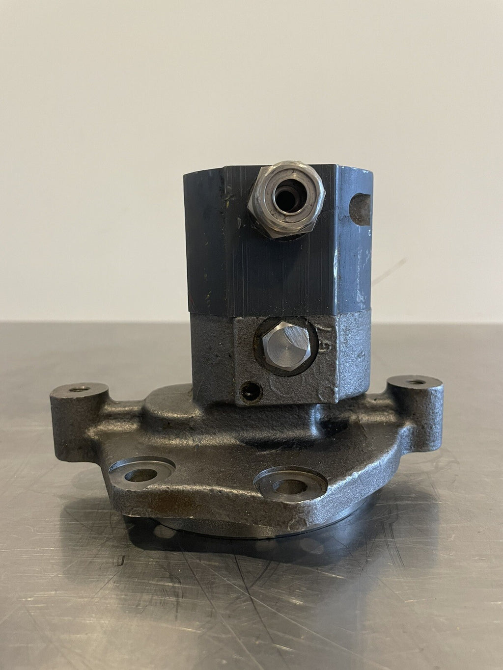 Concentric DZ107852 John Deere Fuel Pump USED! FREE SHIPPING!!