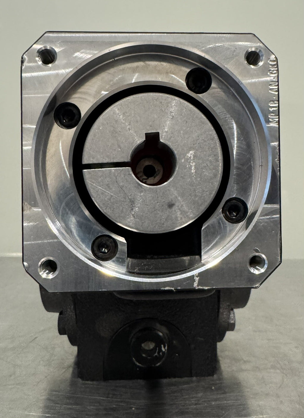 Cone Drive R201SSA-A142 Gear Reducer 20:1 Ratio RG NEW! FREE SHIPPING!
