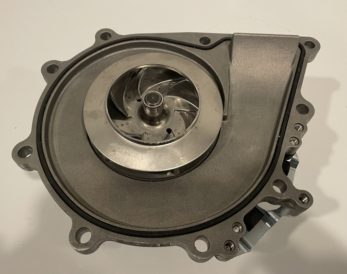 Mahle Y0701005 Water Pump Assembly Freightliner NEW! FREE SHIPPING!