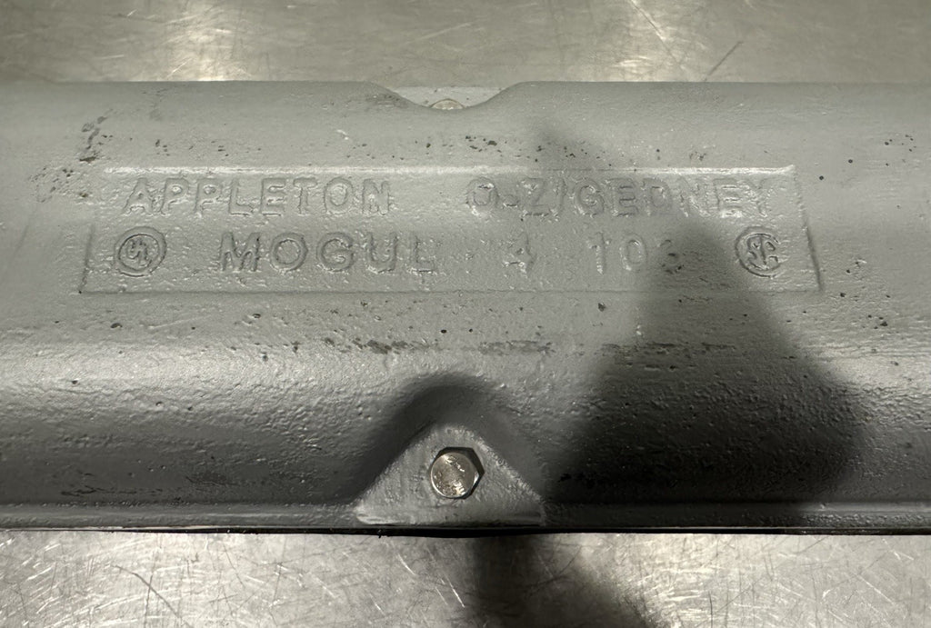 Appleton O-Z/Gedney 4 103 Conduit Body W/ Cover NEW! FREE SHIPPING!