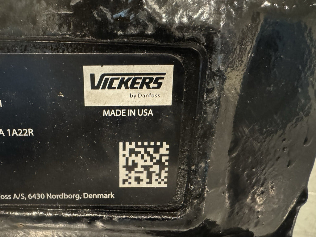 Vickers Danfoss 02-137146-1 Vane Pump Fixed Displacement 45V60A 1A22R NEW!
