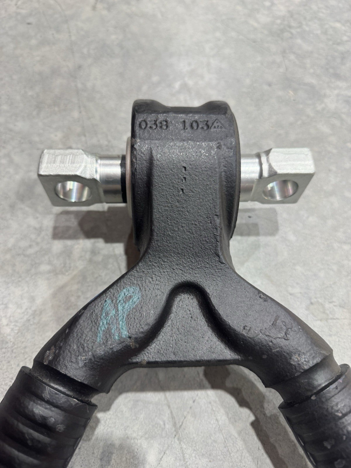 16-17625-001 V-Rod Torque Rod For Freightliner NEW! FREE SHIPPING! 