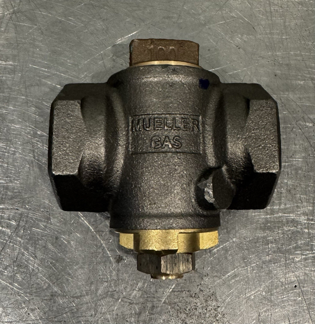 Mueller Gas Valve 1-1/4” Flat Head Iron Body NEW! FREE SHIPPING!