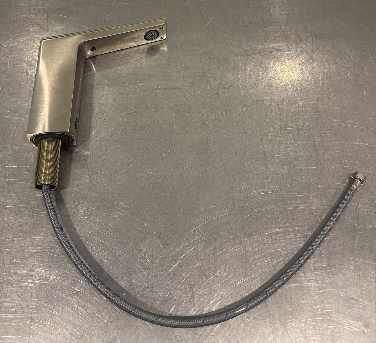 American Standard 702B105.295 Selectronic Touchless Bathroom Faucet NEW!