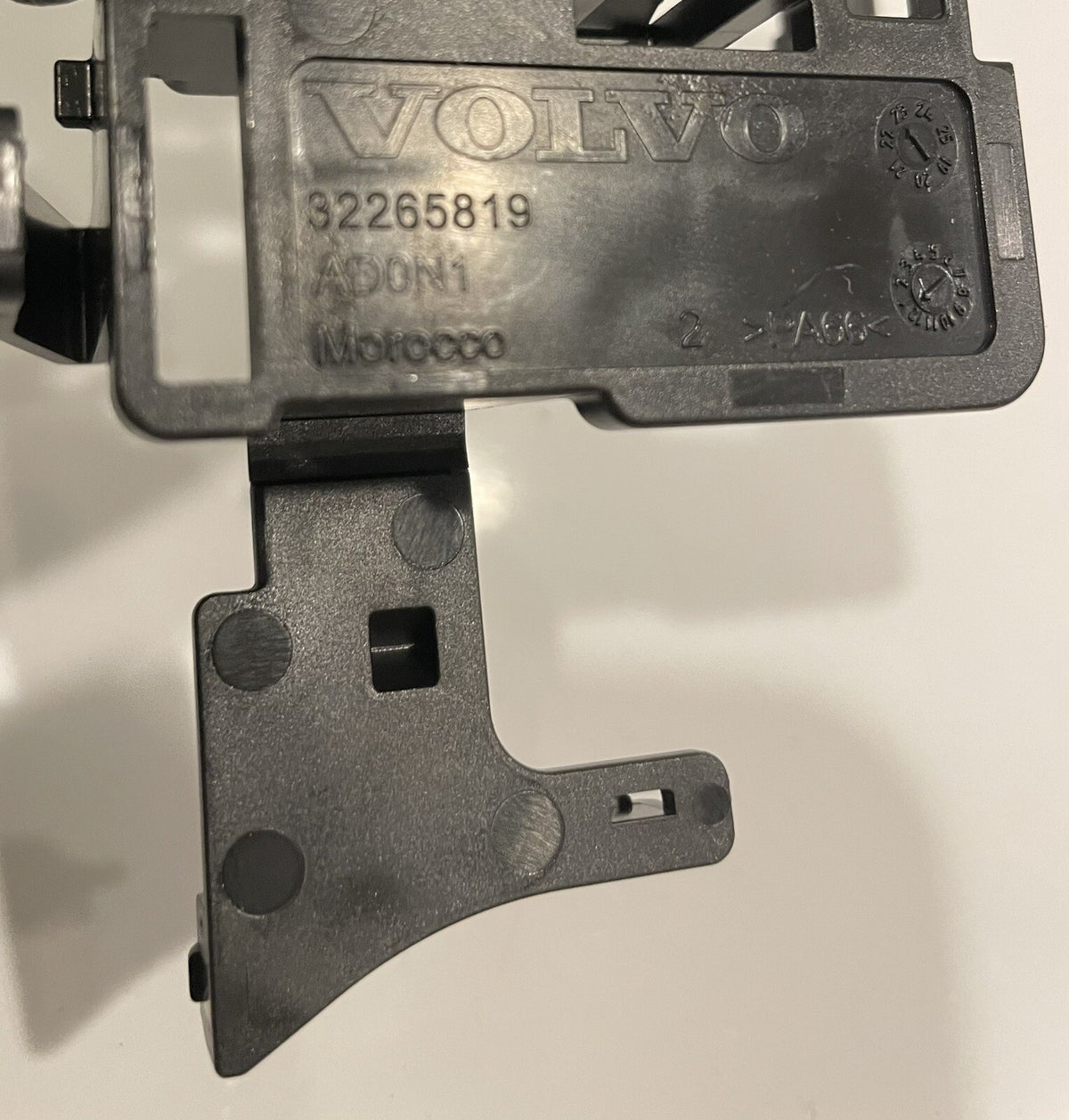 Volvo 32265819 Wire Harness Duct Battery Cable V60 Cross Country NEW!