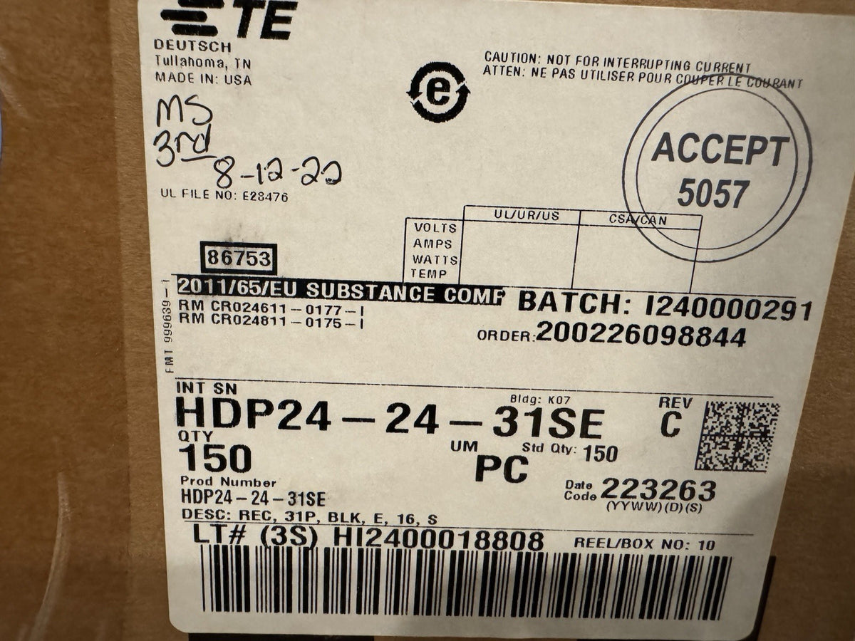 TE Connectivity HDP24-24-31SE Housing Connector Automotive Plug NEW! FREE !