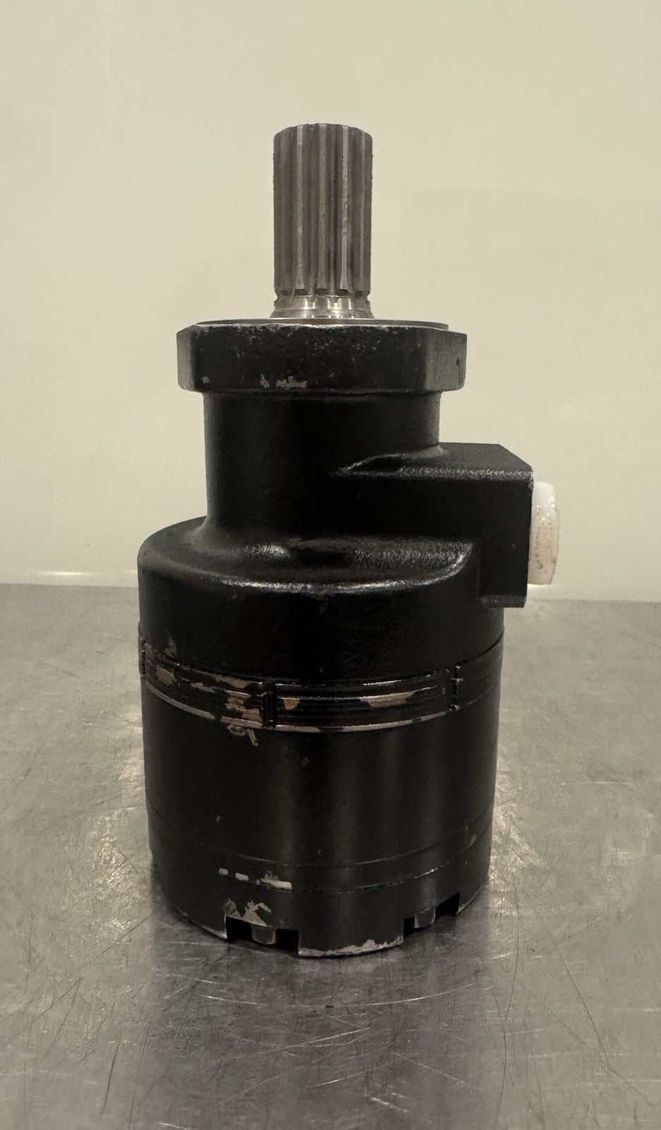 392-2027F Hydro Custom Hydraulic Motor 6 Bolt 475cc 180 RPM NEW! SHIPS FREE!