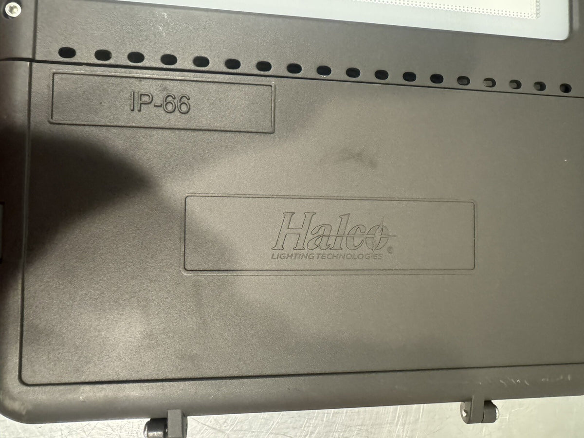 Halco AL300/T3U50/7PRS LED Area Light 300W 5000K NEW IN BOX! FREE SHIPPING!