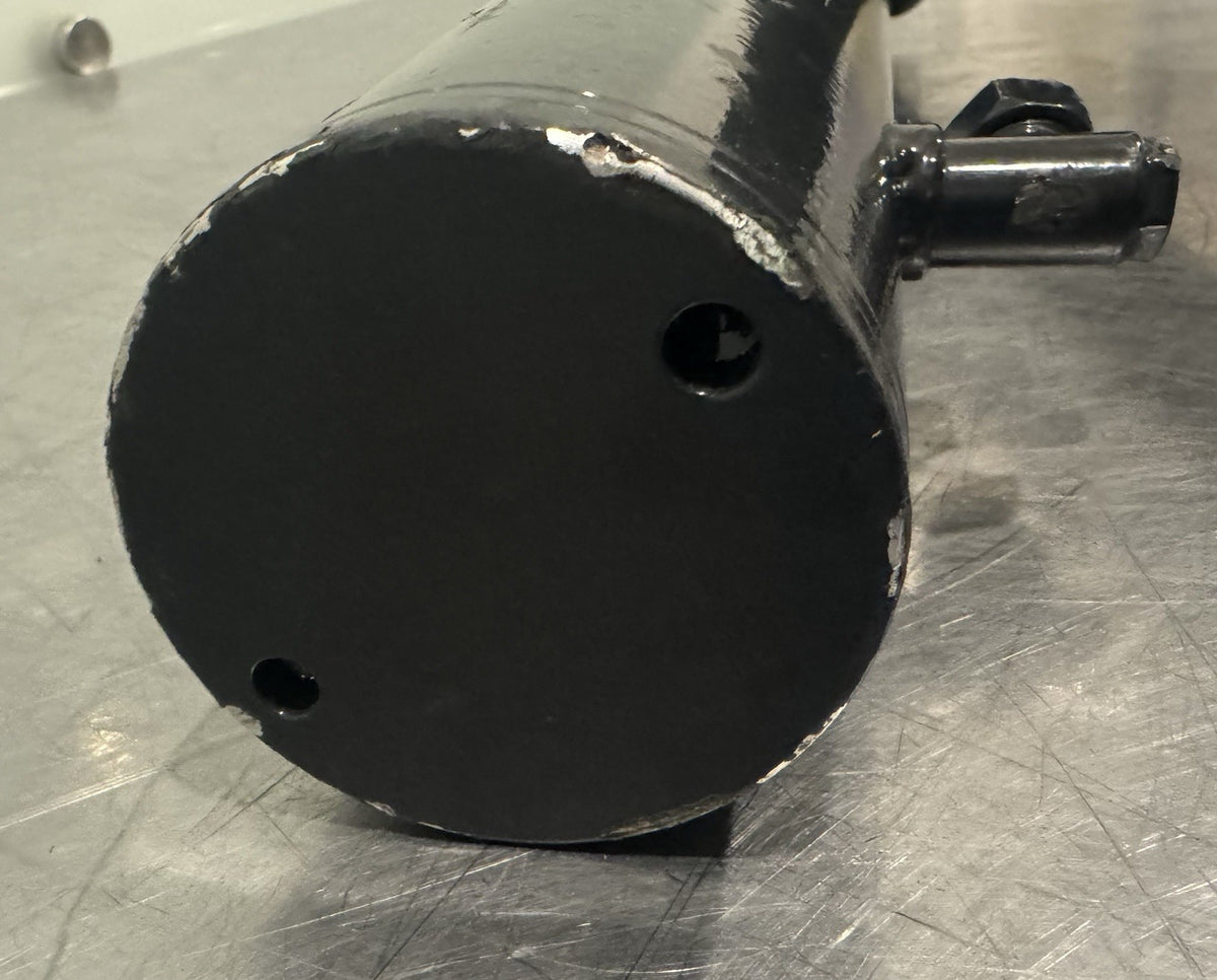 Hydraulic Cylinder 38” Long 1.25” Pin 2.5” Bore 1/2” Connections NEW! SHIPS FREE