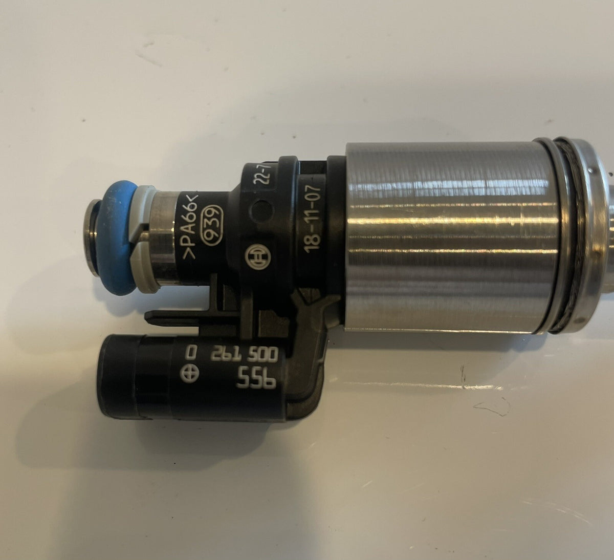 Bosch 0 261 500 556 Injector Valve High Pressure 0261500556 NEW! FREE SHIPPING!