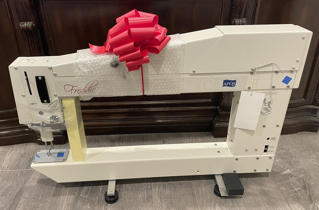 APQS Freedom Freddie Longarm Quilting Machine W/ Accessories NO TABLE/ STAND NEW