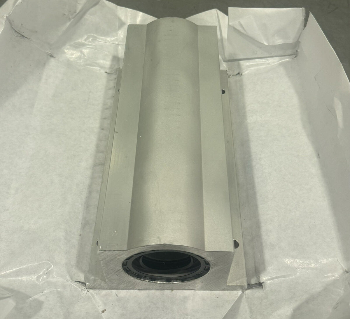 Thomson FNYBUTWN24L Linear Guide Round Shaft Pillow Block Bearing NEW SHIPS FREE