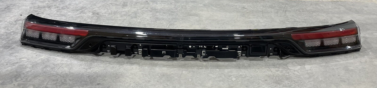 Jeep 534902900 Rear Light Assembly Strip  NEW! SHIPS FREE!