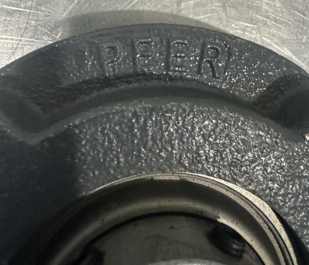 Peer FC209S Flanged Roller Bearing NEW! FREE SHIPPING!