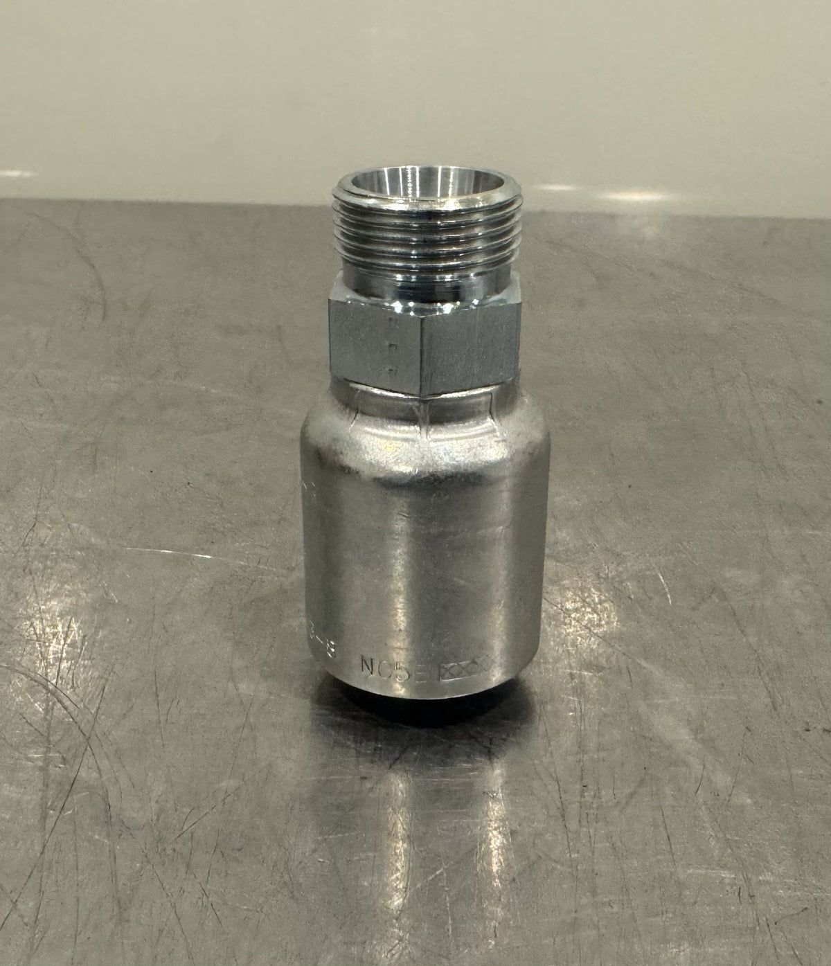 Parker 1D043-15-8 Hydraulic Hose Fitting Crimp Style Male NEW! FREE SHIPPING!