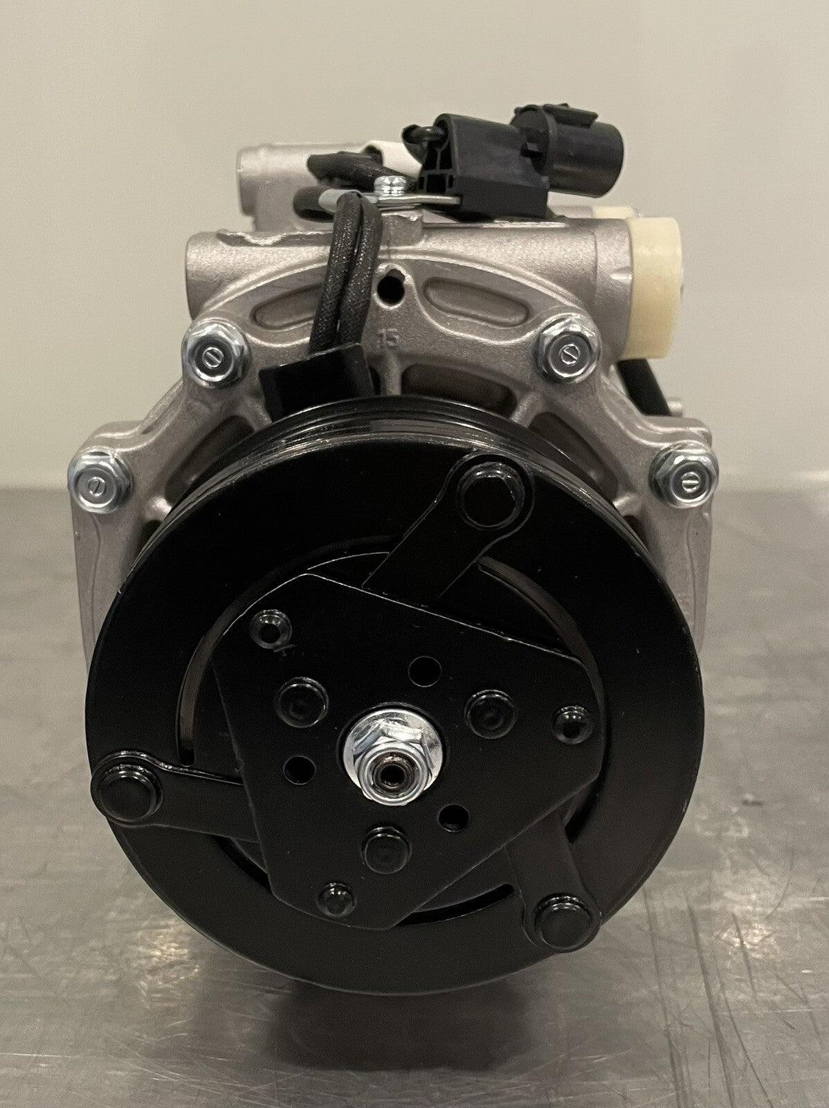 295-CQ017 AC Compressor NEW IN BOX! FREE SHIPPING!