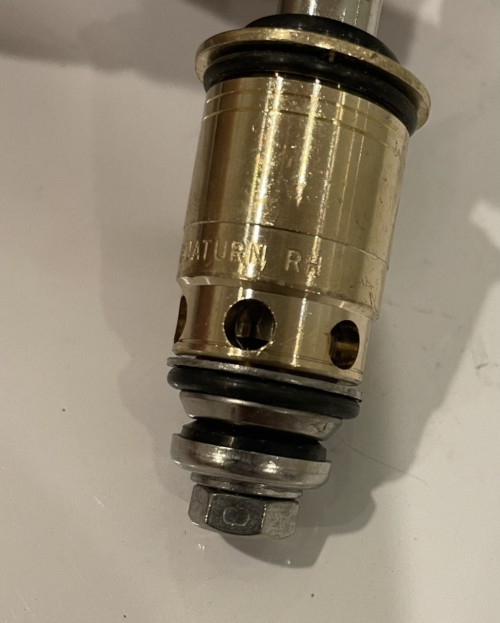 Chicago Faucets Quaturn RH Cartridge Valve Stem ASSY NEW! FREE SHIPPING!