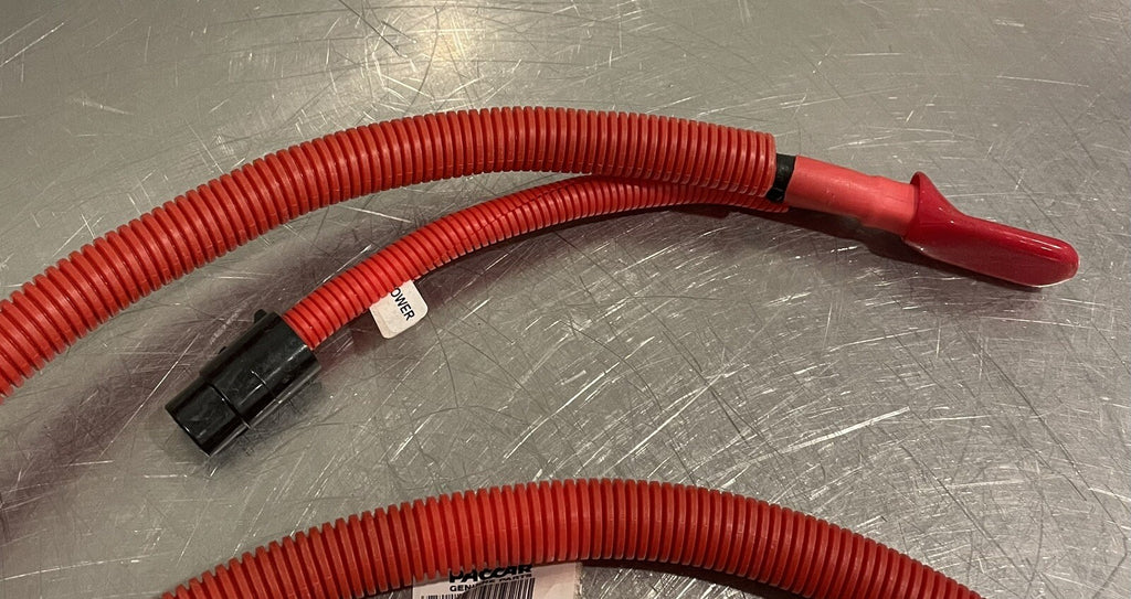 Paccar D92-6107-020000 Power Feed Harness W/ Fuse ASSY P27-6087-150150 NEW!