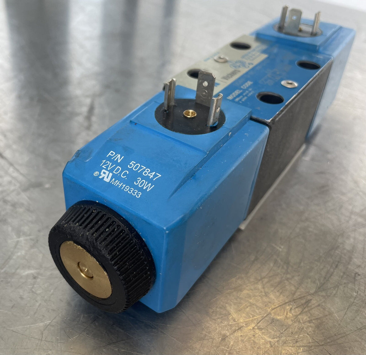 Eaton DG4V-3-6C-VM-U-G7-60 Directional Control Valve 859724 NEW! FREE SHIPPING!