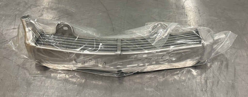 New Line Curved Radiator DENT NEW! FREE SHIPPING!
