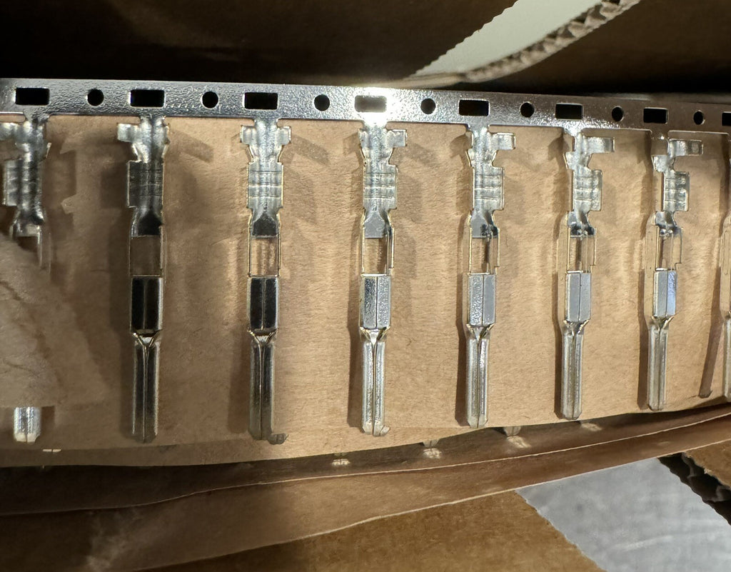Sumitomo 8100-1573 Wire Connectors HE090TER M-M-3 REEL OF 4000 NEW! SHIPS FREE!