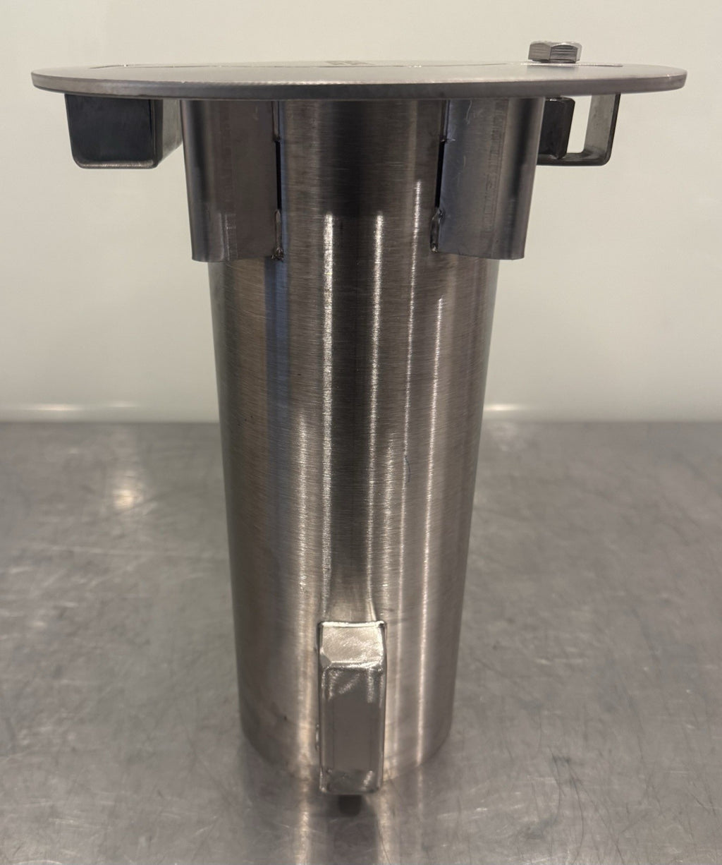 Global Industrial Removable Bollard Embedment Sleeve Ground Flush Mount NEW!